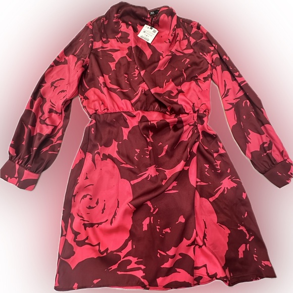 NWT Zara Satin faux Wrap Dress Cerise/Floral abstract pattern Ladies size M - Picture 2 of 13